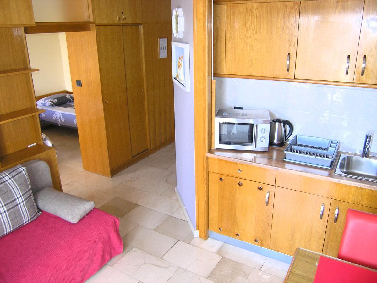 Apartments Oribella Krk Town Esterno foto
