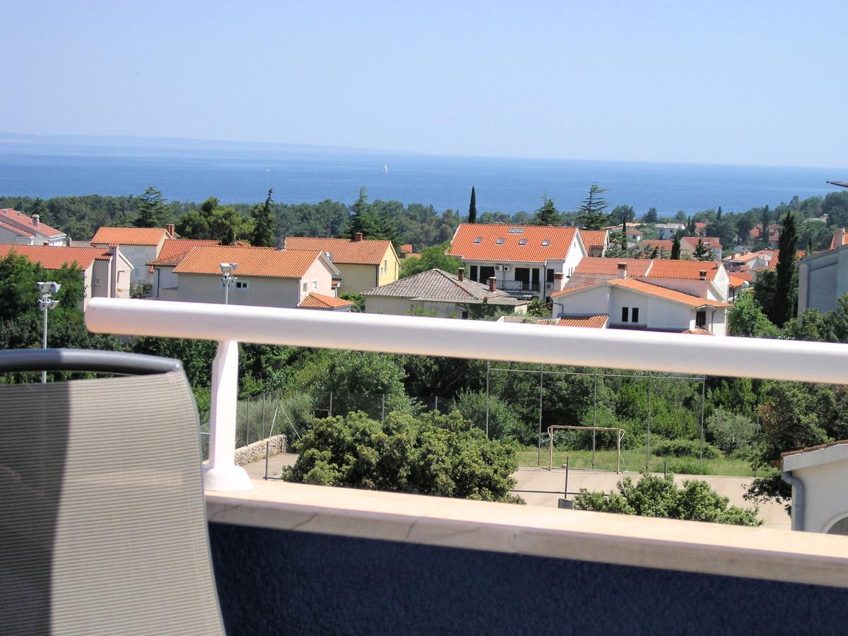 Apartments Oribella Krk Town Esterno foto