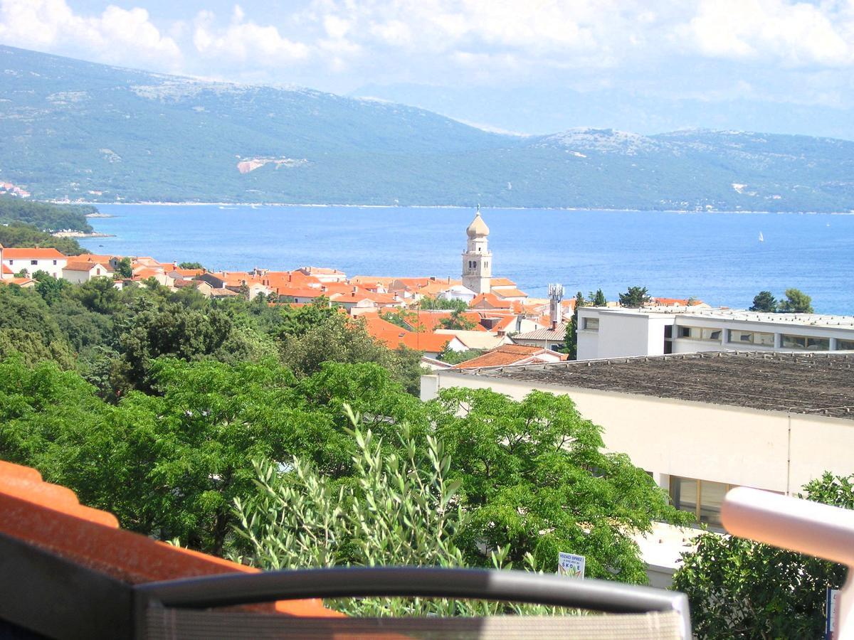 Apartments Oribella Krk Town Esterno foto